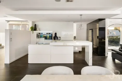 Property photo of 3/48 Langmore Lane Berwick VIC 3806