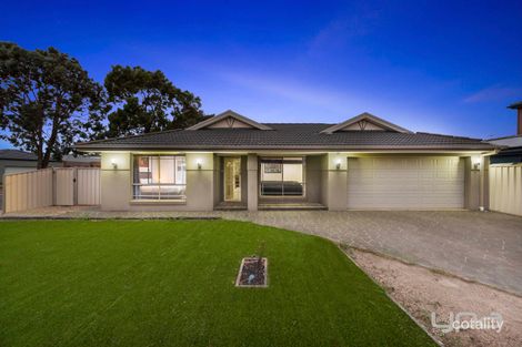 Property photo of 13 Illawarra Circuit Taylors Hill VIC 3037