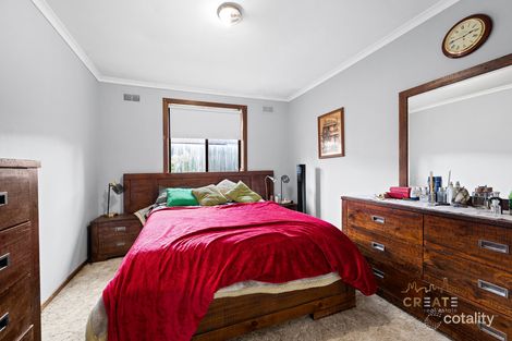 Property photo of 1/128 Suffolk Road Sunshine North VIC 3020