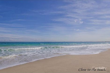 Property photo of 43 St Cloud Way Port Kennedy WA 6172
