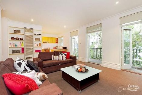 Property photo of 3/50 Fitzroy Street St Kilda VIC 3182