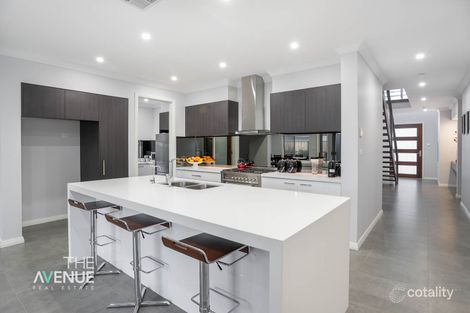 Property photo of 16 Wattleridge Crescent North Kellyville NSW 2155