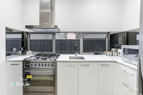 Property photo of 16 Wattleridge Crescent North Kellyville NSW 2155