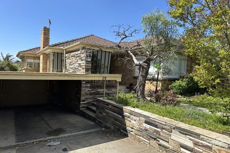 Property photo of 28 Glenview Road Strathmore VIC 3041