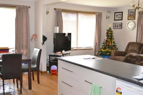 25 Mcnulty Dr, Wendouree, VIC 3355