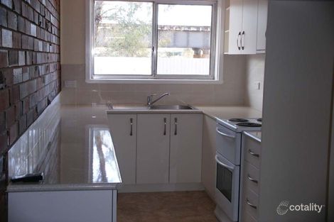 Property photo of 2/2-4 Reddoch Drive Wagga Wagga NSW 2650