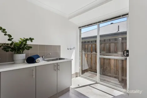 Property photo of 25 Interlaken Loop Ellenbrook WA 6069