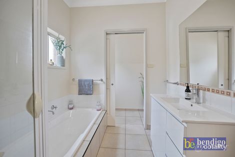 Property photo of 8 Gallway Drive Eaglehawk VIC 3556