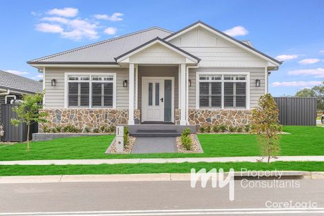 Property photo of 15 Coach Crescent Currans Hill NSW 2567