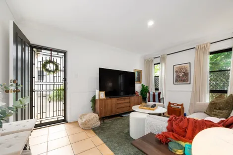 Property photo of 3/48 Bundara Street Morningside QLD 4170