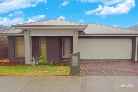 Property photo of 140 Elevation Boulevard Craigieburn VIC 3064