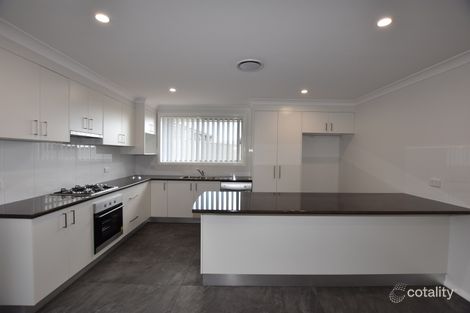 Property photo of 26 William Maker Drive Orange NSW 2800