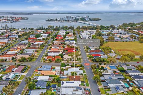 Property photo of 45 Bruce Avenue Paradise Point QLD 4216