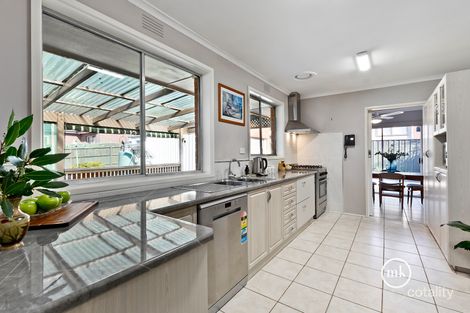 Property photo of 12 Elvin Street Macleod VIC 3085