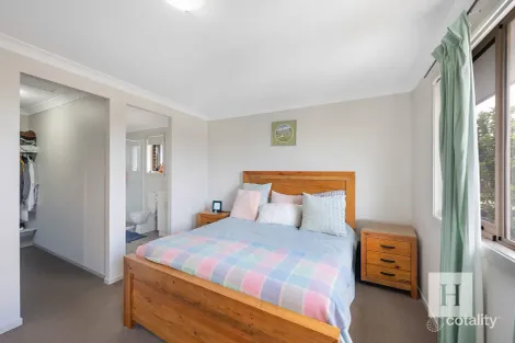 Property photo of 11 Noble Court Woongarrah NSW 2259