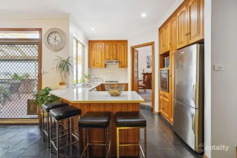 Property photo of 2 Yateri Court Greenwith SA 5125