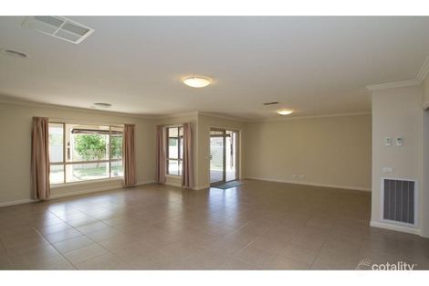 Property photo of 16 Manna Gum Drive Epsom VIC 3551