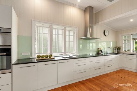 Property photo of 28 Sixth Avenue Bardon QLD 4065