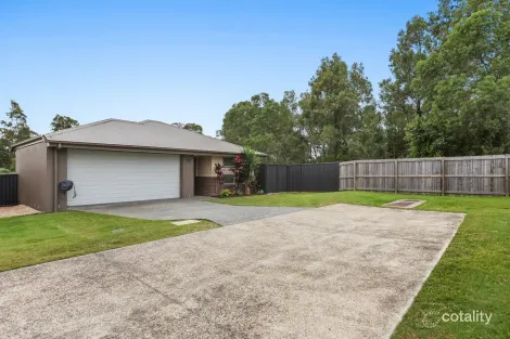 Property photo of 22 Rise Circuit Pacific Pines QLD 4211