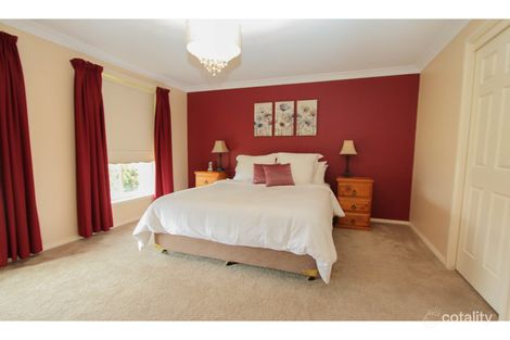 Property photo of 12 McCarthy Close Eglinton NSW 2795