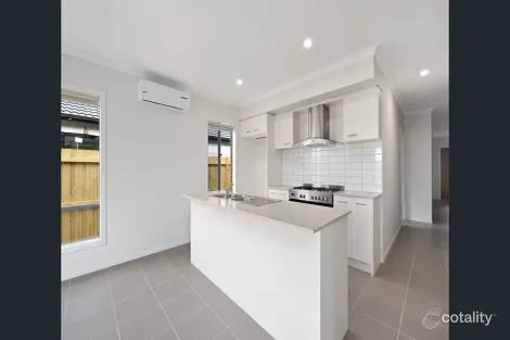 Property photo of 43 Iris Loop Armstrong Creek VIC 3217