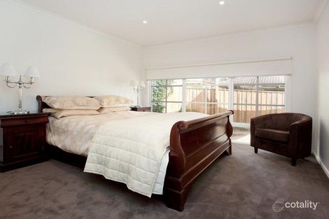 Property photo of 2/149 Mount Eliza Way Mount Eliza VIC 3930