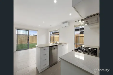 Property photo of 43 Iris Loop Armstrong Creek VIC 3217