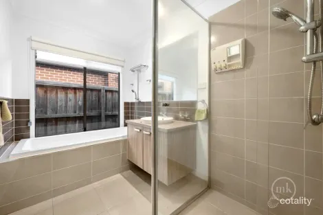 Property photo of 4 Aspect Drive Doreen VIC 3754