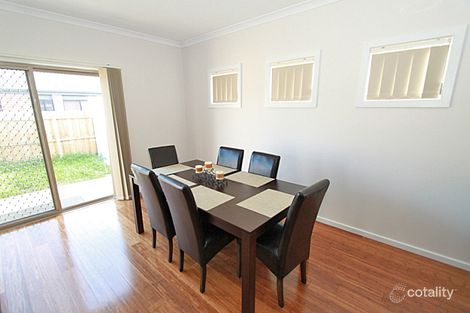 Property photo of 2/31 Faircroft Drive Brookfield VIC 3338
