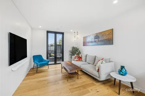 Property photo of 12 Docker Street Elwood VIC 3184