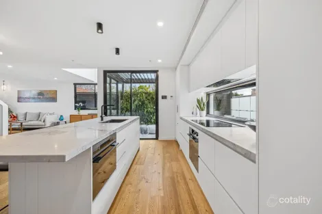 Property photo of 12 Docker Street Elwood VIC 3184