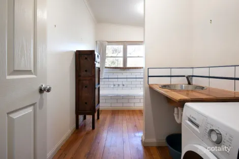 Property photo of 34 Lyons Street Newstead VIC 3462