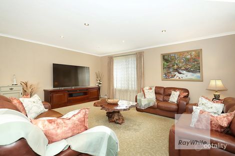 Property photo of 132 Carrick Drive Gladstone Park VIC 3043