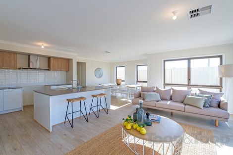 Property photo of 53 Heritage Drive Paralowie SA 5108