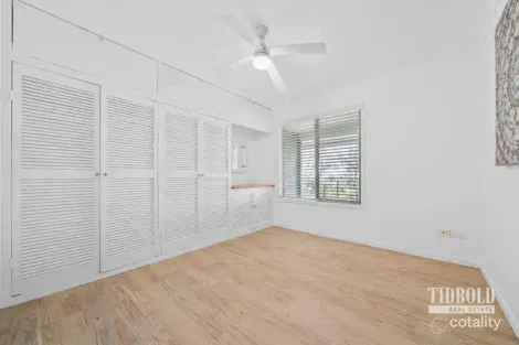 Property photo of 6 Vine Street Redland Bay QLD 4165