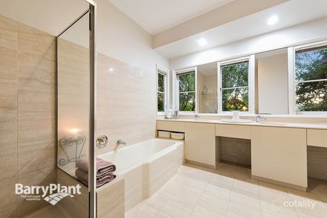 Property photo of 3-5 Wonga Road Ringwood North VIC 3134