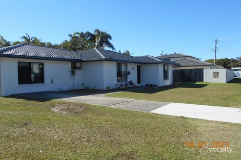 21 Marana St, Warana, QLD 4575