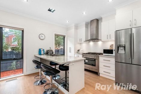 Property photo of 2/28 Ivanhoe Street Glen Waverley VIC 3150