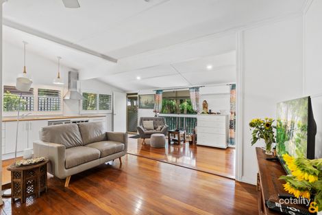 Property photo of 379 Tingal Road Wynnum QLD 4178