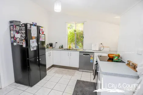 Property photo of 30 Buckley Avenue Parkside QLD 4825