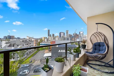Property photo of 403/32 Leichhardt Street Spring Hill QLD 4000