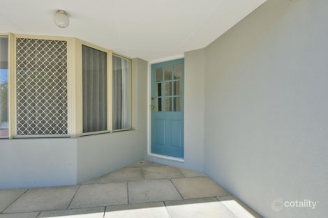 Property photo of 18 Parkland Drive Warnbro WA 6169