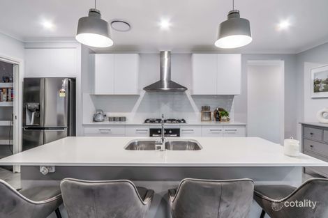 Property photo of 51 Greystanes Way Carnes Hill NSW 2171