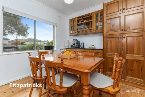 Property photo of 5 Ellimo Place Kooringal NSW 2650