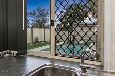 Property photo of 2 Rhiannon Drive Flinders View QLD 4305