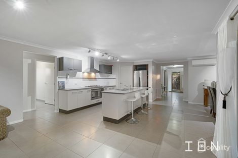 Property photo of 3 Fable Way Cranbourne East VIC 3977
