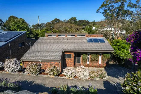 52 ELIZABETH ST, DUDLEY, NSW 2290