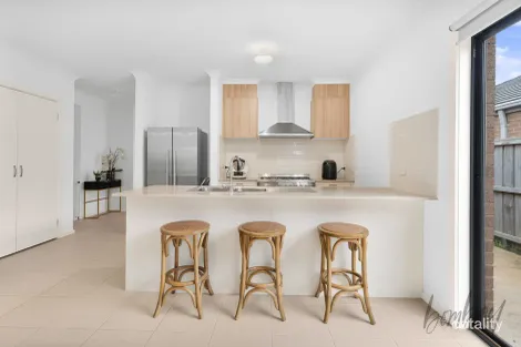 10 Median Gra, Donnybrook, VIC 3064