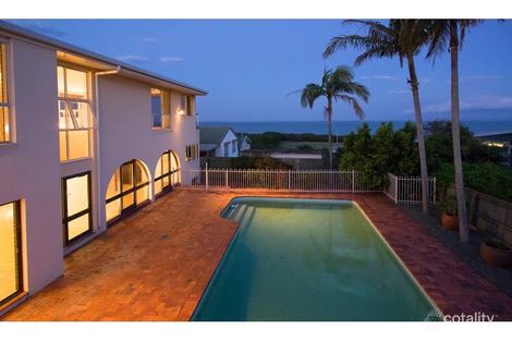 Property photo of 32 Crown Street Wynnum QLD 4178