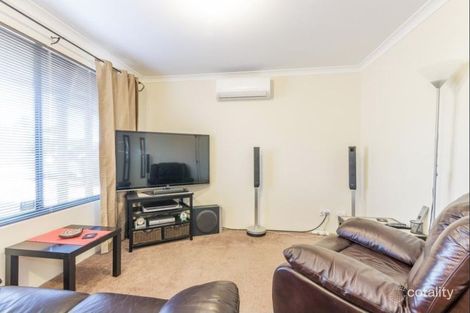 Property photo of 9 Frond Circuit Banksia Grove WA 6031